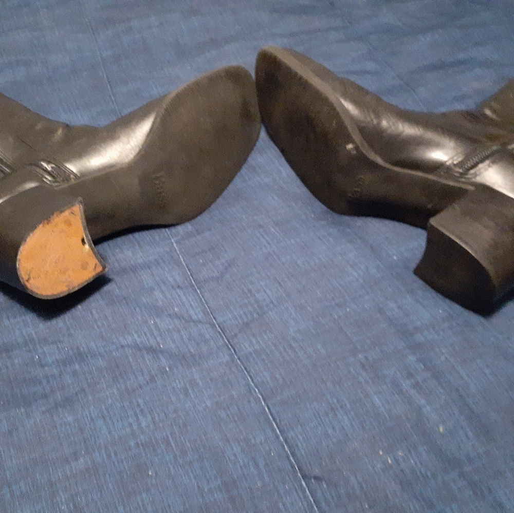 Boots - Picture 3 of 3